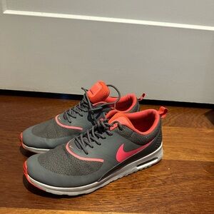 Women’s Nike Air Max Thea Hot Pink/ Charcoal Size 9